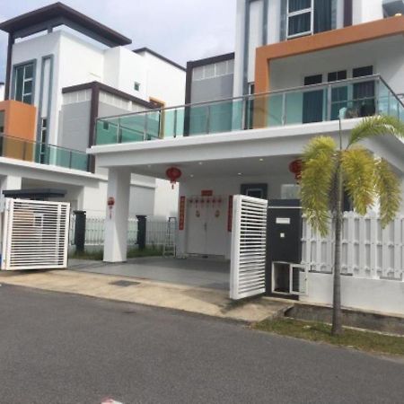 My Home Kayangan Villa Malacca C10 Екстериор снимка